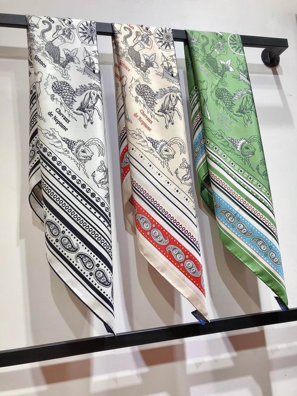 Hermes silk scarf 90X90cm E052506